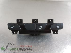 Used Seat heating switch Hyundai iX35 (LM) 2.0 GDI 16V 4x4 Price on request offered by Kleine Staarman B.V. Autodemontage