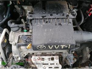 Usagé Moteur Toyota Yaris II (P9) 1.3 16V VVT-i Prix € 317,50 Règlement à la marge proposé par Kleine Staarman B.V. Autodemontage