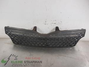 Used Grille Toyota Yaris Verso (P2) 1.3 16V Price on request offered by Kleine Staarman B.V. Autodemontage