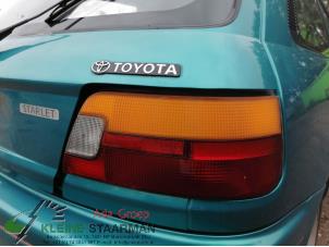 Usagé Feu arrière secondaire droit Toyota Starlet (EP8/NP8) 1.3 Friend,XLi 12V Prix € 50,00 Règlement à la marge proposé par Kleine Staarman B.V. Autodemontage