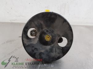 Used Power steering pump Hyundai Sonata 2.0i 16V Price on request offered by Kleine Staarman B.V. Autodemontage