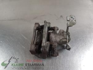 Used Rear brake calliper, right Toyota Auris Touring Sports (E18) 1.8 16V Hybrid Price on request offered by Kleine Staarman B.V. Autodemontage