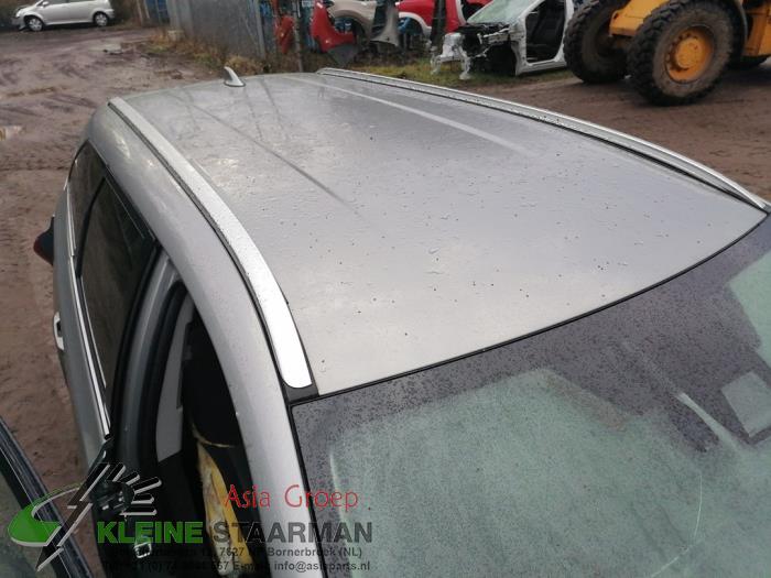 Roof from a Toyota Auris Touring Sports (E18) 1.8 16V Hybrid 2019