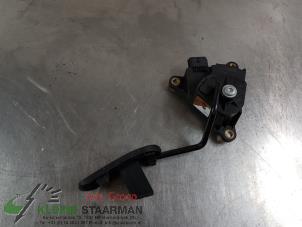 Used Throttle pedal position sensor Nissan Note (E11) 1.6 16V Price on request offered by Kleine Staarman B.V. Autodemontage