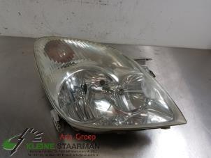 Used Headlight, right Toyota Corolla Verso (E12) 2.0 D-4D 16V 90 Price on request offered by Kleine Staarman B.V. Autodemontage