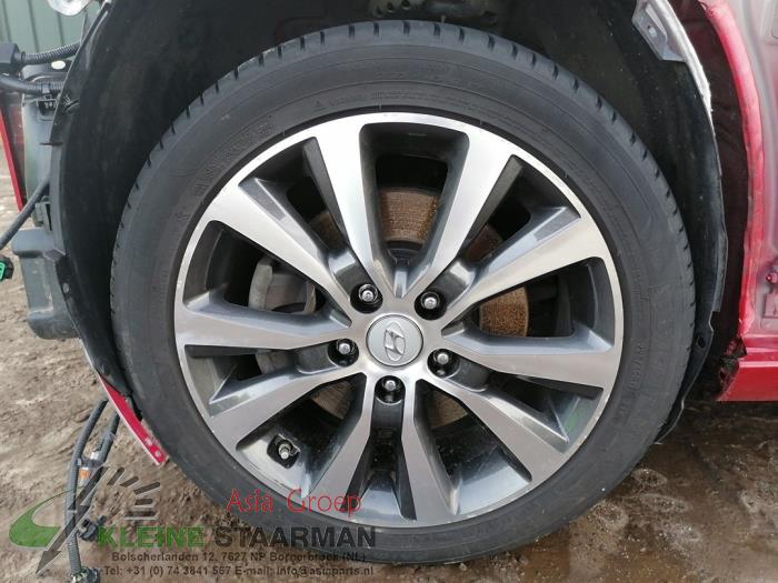 Set of wheels + tyres from a Hyundai i30 Wagon (PDEF5) 1.4 T-GDI 16V 2018