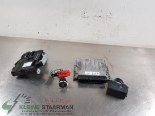 Używane Stacyjka + sterownik Nissan Pulsar (C13) 1.2 12V DIG-T Cena na żądanie oferowane przez Kleine Staarman B.V. Autodemontage