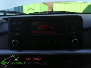 Gebrauchte Radio Kia Picanto (JA) 1.0 12V Preis auf Anfrage angeboten von Kleine Staarman B.V. Autodemontage