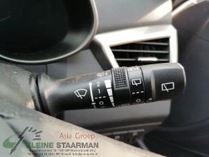 Usados Interruptor de limpiaparabrisas Hyundai Veloster 1.6 GDI 16V Precio de solicitud ofrecido por Kleine Staarman B.V. Autodemontage