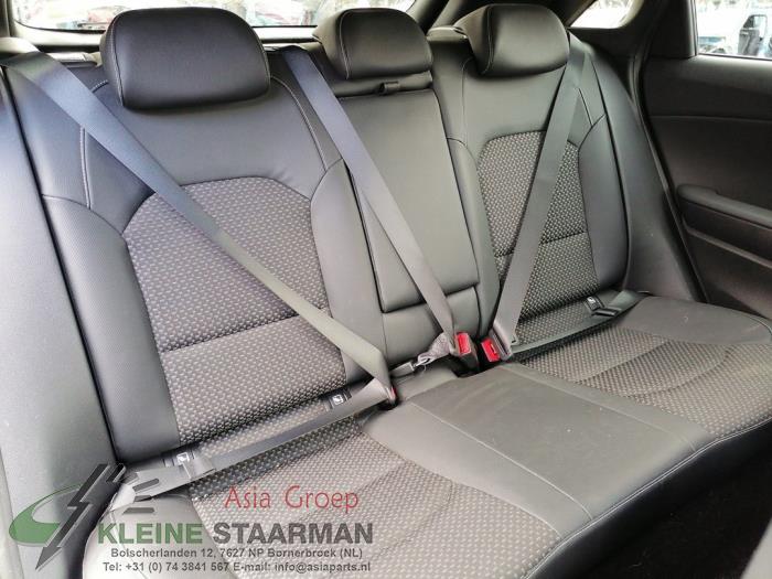 kia ceed 2011 isofix