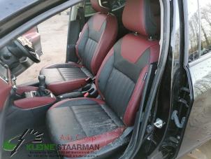Używane Fotel lewy Nissan Micra (K14) 0.9 IG-T 12V Cena na żądanie oferowane przez Kleine Staarman B.V. Autodemontage
