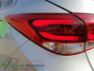 Używane Tylne swiatlo pozycyjne lewe Hyundai i40 CW (VFC) 1.7 CRDi 16V Cena na żądanie oferowane przez Kleine Staarman B.V. Autodemontage