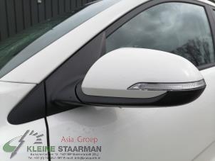 Gebrauchte Außenspiegel links Kia Stonic (YB) 1.0i T-GDi 12V Preis auf Anfrage angeboten von Kleine Staarman B.V. Autodemontage