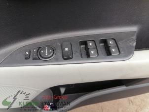Used Mirror switch Kia Stonic (YB) 1.0i T-GDi 12V Price on request offered by Kleine Staarman B.V. Autodemontage