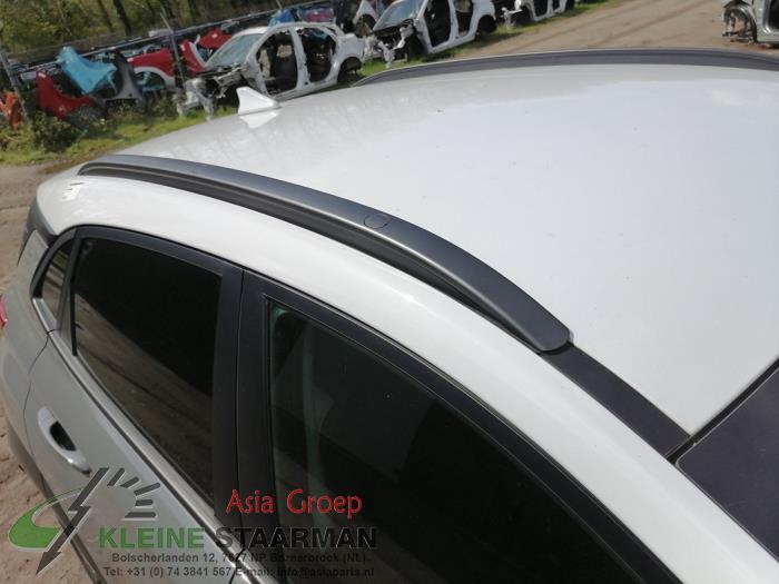 Dach van een Hyundai Kona (OS) 64 kWh 2019