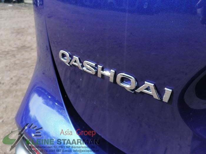 Auspuff Enddämpfer van een Nissan Qashqai (J11) 1.3 DIG-T 160 16V 2020