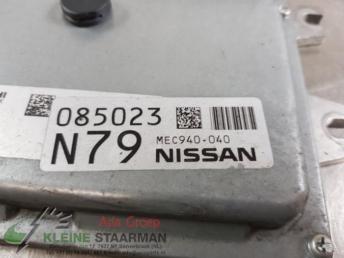 Serrure de contact + ordinateur d'un Nissan Juke (F15) 1.6 16V 2015