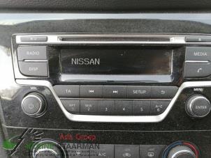 Used Radio CD player Nissan Qashqai (J11) 1.2 DIG-T 16V Price on request offered by Kleine Staarman B.V. Autodemontage