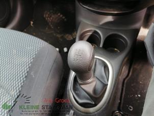 Używane Galka zmiany biegów Nissan Note (E12) 1.2 68 Cena na żądanie oferowane przez Kleine Staarman B.V. Autodemontage