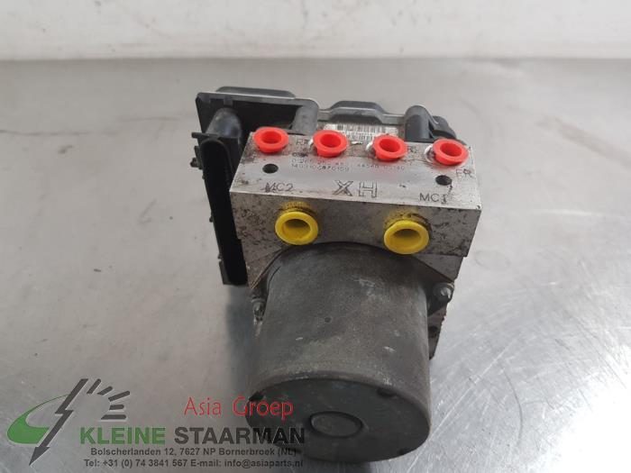 ABS pump from a Toyota Avensis Wagon (T27) 1.8 16V VVT-i 2014