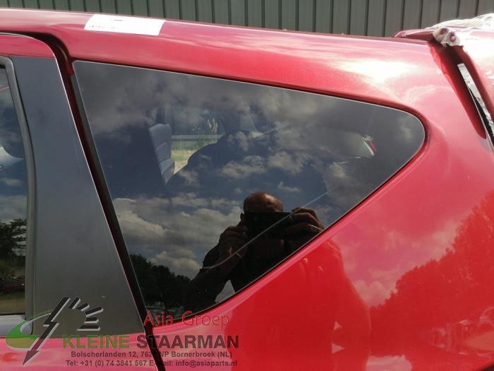 Rear quarter light, left from a Nissan Note (E12) 1.2 DIG-S 98 2015
