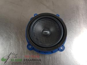 Used Speaker Hyundai Kona (OS) 1.6 GDi Hybrid 16V Price on request offered by Kleine Staarman B.V. Autodemontage