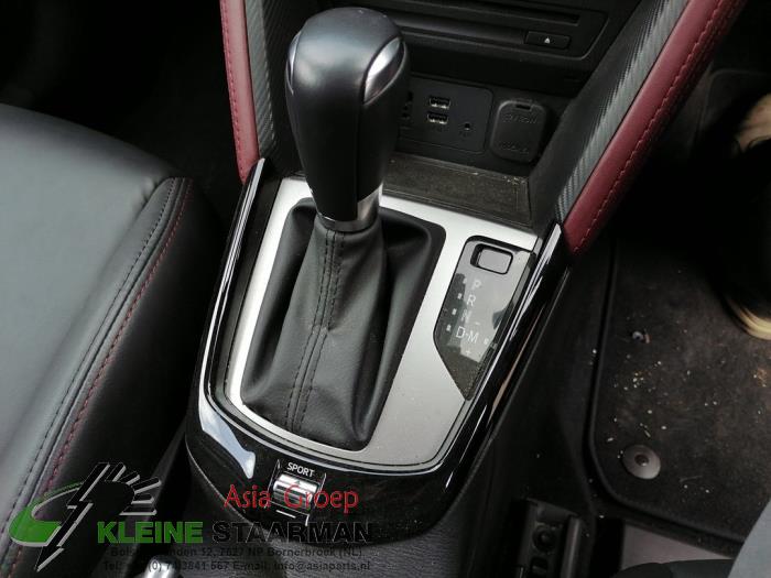 Automatic gear selector from a Mazda CX-3 2.0 SkyActiv-G 120 2016