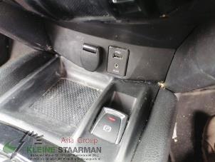 Usados Interruptor de freno de mano Nissan X-Trail (T32) 1.6 Energy dCi All Mode Precio de solicitud ofrecido por Kleine Staarman B.V. Autodemontage