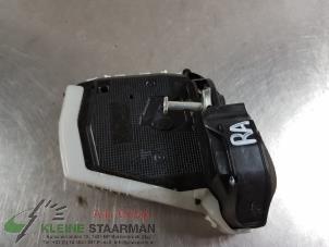 Used Rear door mechanism 4-door, right Toyota Yaris III (P13) 1.33 16V Dual VVT-I Price on request offered by Kleine Staarman B.V. Autodemontage