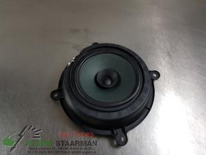 Used Speaker Mazda CX-5 (KE,GH) 2.2 SkyActiv-D 16V 2WD Price € 42,35 Inclusive VAT offered by Kleine Staarman B.V. Autodemontage