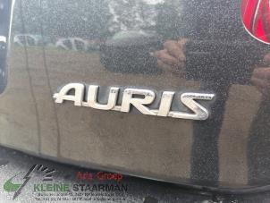 Used Grille Toyota Auris (E15) 1.6 Dual VVT-i 16V Price on request offered by Kleine Staarman B.V. Autodemontage
