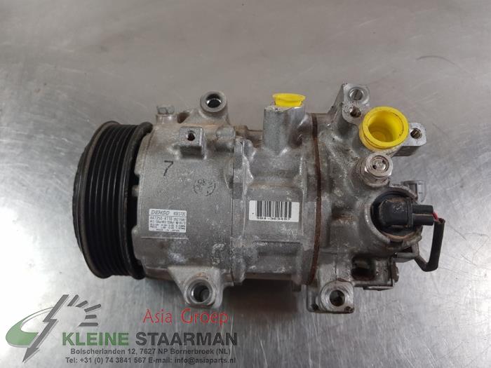 Air conditioning pump from a Toyota Corolla (E21/EA1/EH1) 1.2 16V Turbo 2020