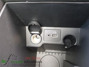 Used AUX / USB connection Nissan Qashqai (J11) 1.3 DIG-T 140 16V Price on request offered by Kleine Staarman B.V. Autodemontage