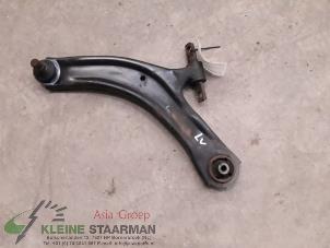 Used Front lower wishbone, left Nissan Qashqai (J10) 1.5 dCi DPF Price on request offered by Kleine Staarman B.V. Autodemontage