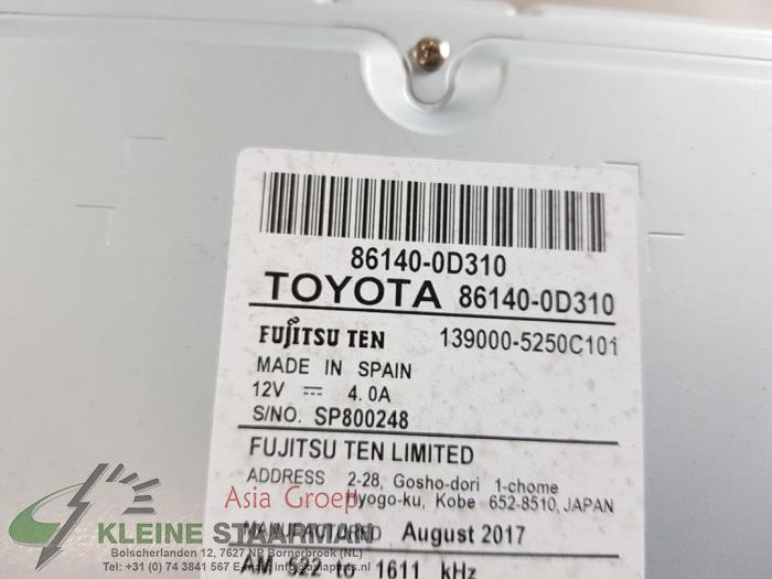Navigation system Toyota Yaris III 1.5 16V Hybrid 861400D130 FUJITSU