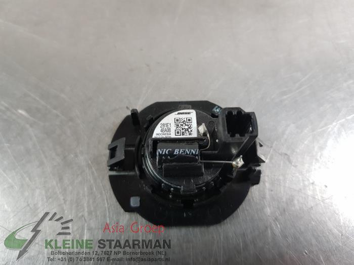 Speaker from a Nissan Qashqai (J11) 1.6 dCi 2017
