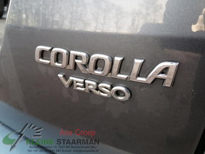 Os tylna napedu na przednie kola z Toyota Corolla Verso (E12) 1.8 16V VVT-i 2003
