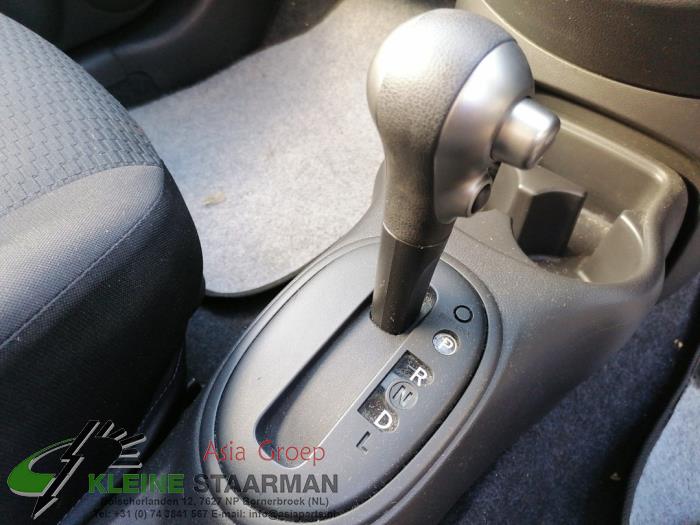 Automatic gear selector from a Nissan Micra (K13) 1.2 12V 2013