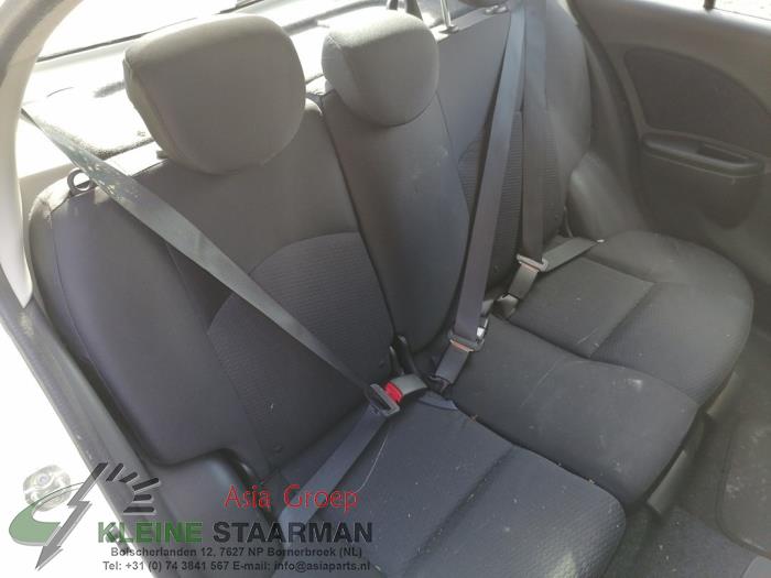 Rear seatbelt, right from a Nissan Micra (K13) 1.2 12V 2013