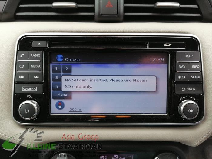 Navigation system from a Nissan Micra (K14) 0.9 IG-T 12V 2018