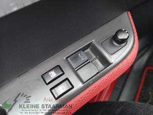 Gebrauchte Elektrisches Fenster Schalter Suzuki Swift (ZA/ZC/ZD1/2/3/9) 1.6 Sport VVT 16V Preis auf Anfrage angeboten von Kleine Staarman B.V. Autodemontage