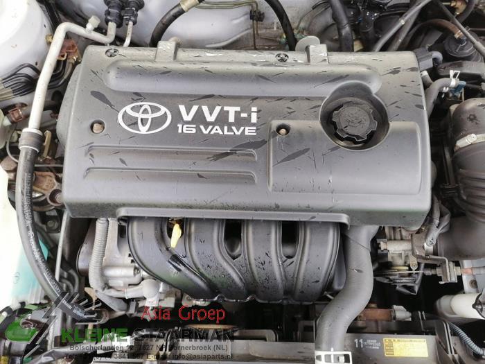 Motor de un Toyota Corolla (EB/WZ/CD) 1.6 16V VVT-i 2001