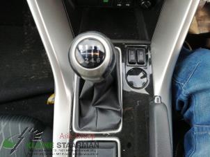 Gebrauchte Schaltknauf Mitsubishi Eclipse Cross (GK/GL) 1.5 Turbo 16V 2WD Preis auf Anfrage angeboten von Kleine Staarman B.V. Autodemontage
