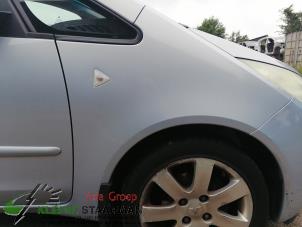 Used Front wing, right Mitsubishi Colt (Z2/Z3) 1.3 16V Price on request offered by Kleine Staarman B.V. Autodemontage
