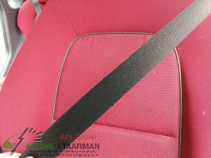 Usados Cinturón de seguridad derecha delante Mitsubishi Colt (Z2/Z3) 1.3 16V Precio de solicitud ofrecido por Kleine Staarman B.V. Autodemontage