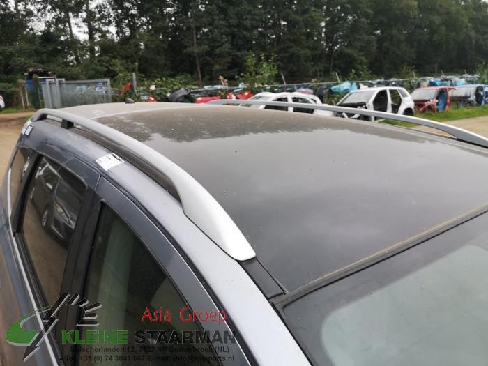 Panoramic roof from a Nissan Qashqai (J10) 2.0 16V 4x4 2013