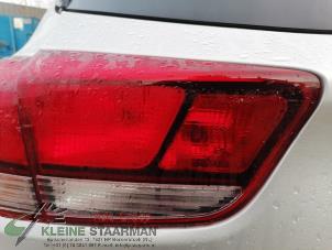 Used Taillight, left Kia Rio IV (YB) 1.0i T-GDi 100 12V Price on request offered by Kleine Staarman B.V. Autodemontage