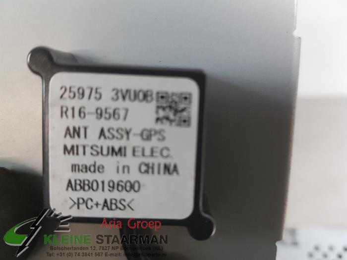 Navigation system from a Nissan Note (E12) 1.2 DIG-S 98 2016