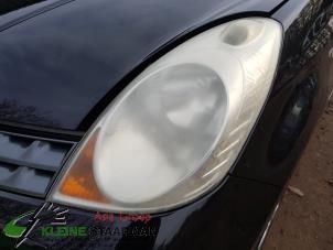Used Headlight, left Nissan Note (E11) 1.6 16V Price on request offered by Kleine Staarman B.V. Autodemontage