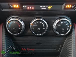 Używane Panel sterowania nagrzewnicy Mazda CX-3 2.0 SkyActiv-G 120 Cena na żądanie oferowane przez Kleine Staarman B.V. Autodemontage